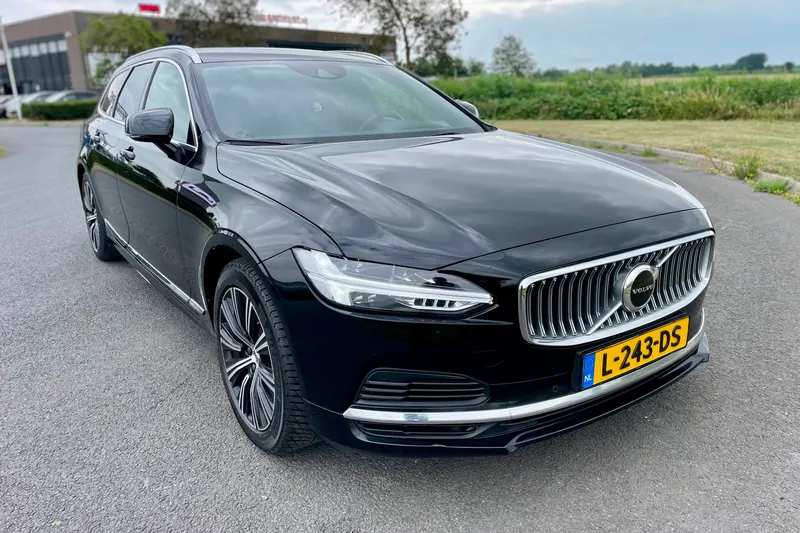 Volvo V90 (2021)