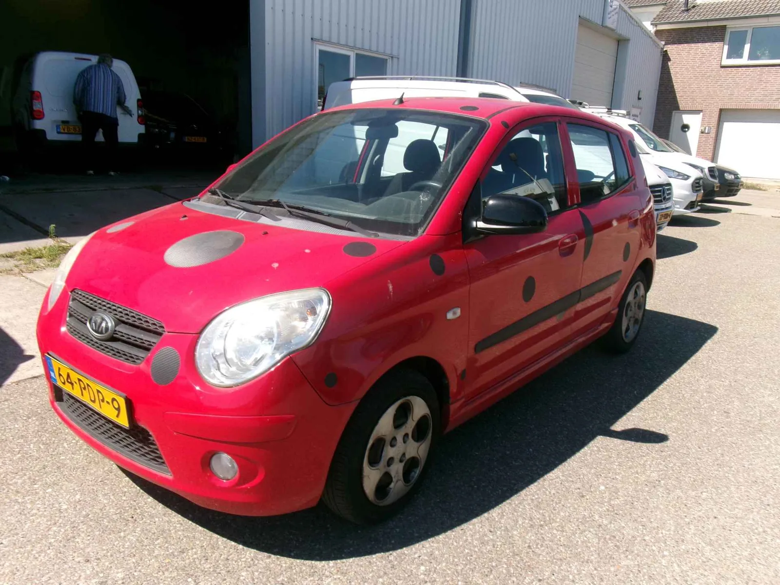 Kia Picanto (2011) — foto 1
