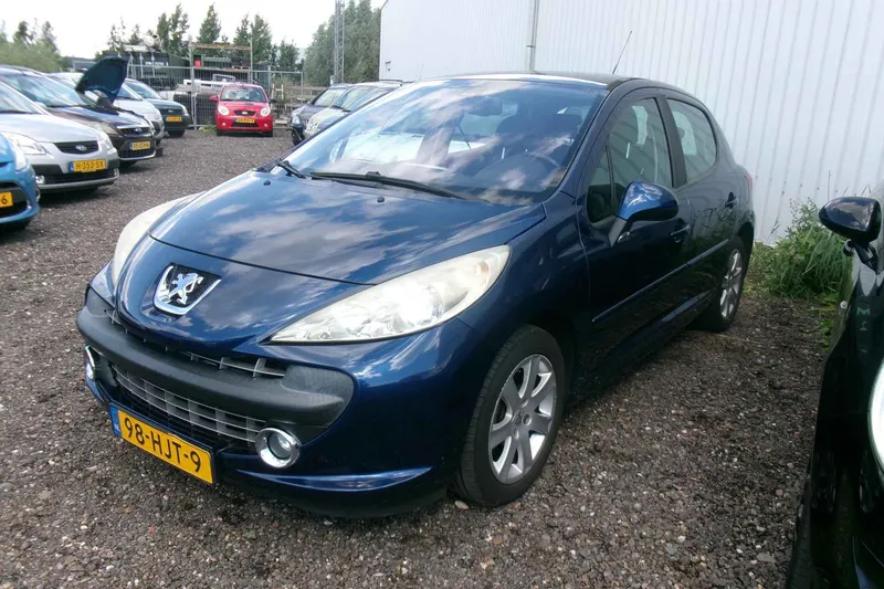 Peugeot 207 (2008)