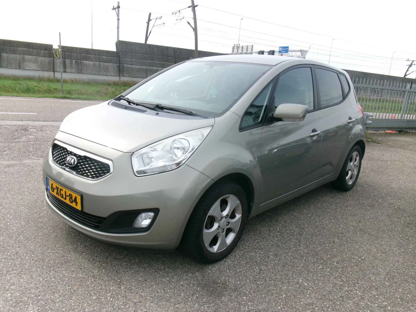 Kia Venga (2014) — foto 1