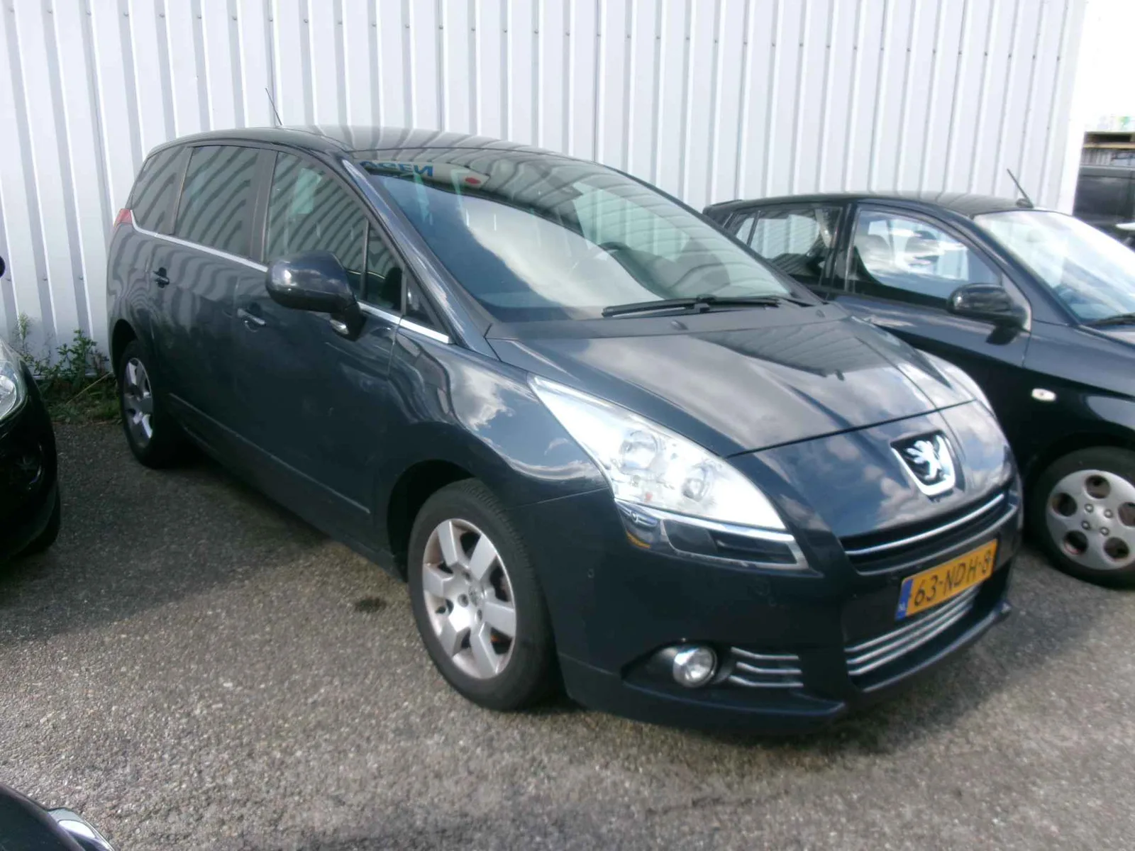 Peugeot 5008 (2010) — foto 1