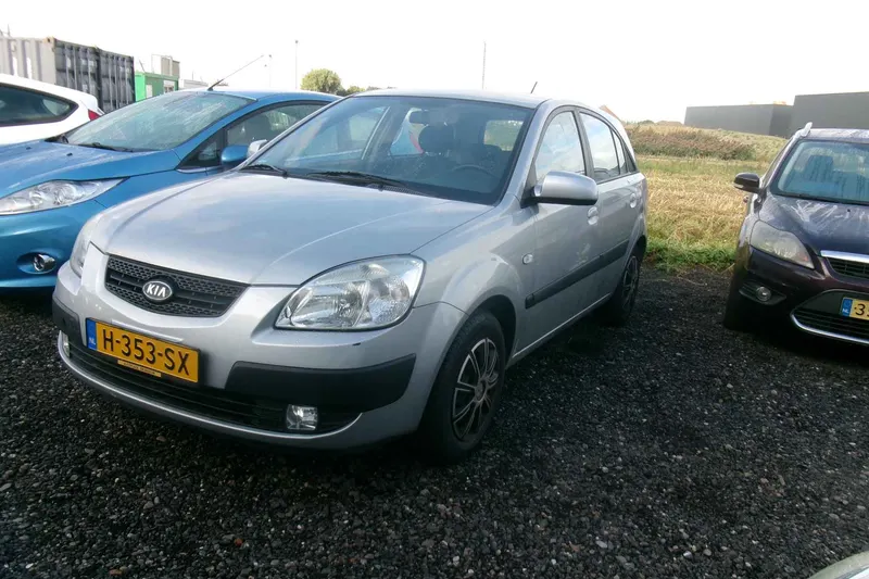Kia Rio (2009)