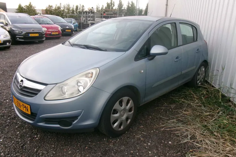 Opel Corsa (2008)