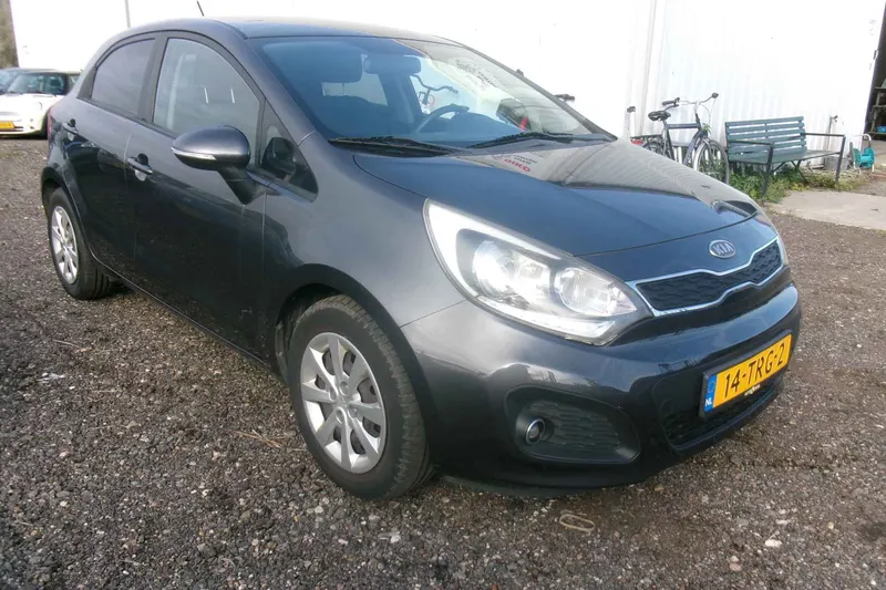 Kia Rio (2012)
