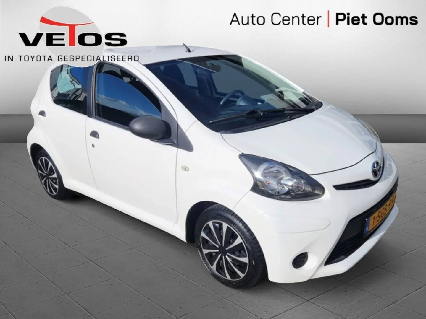 Toyota Aygo (2013) — foto 1