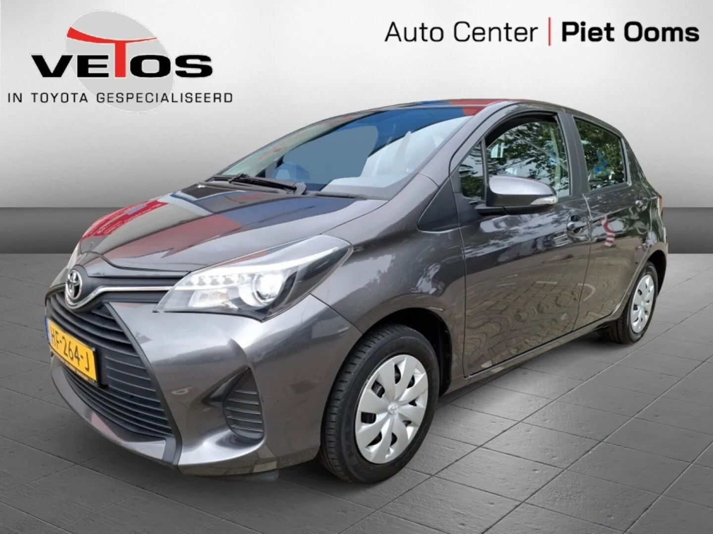 Toyota Yaris (2015) — foto 1