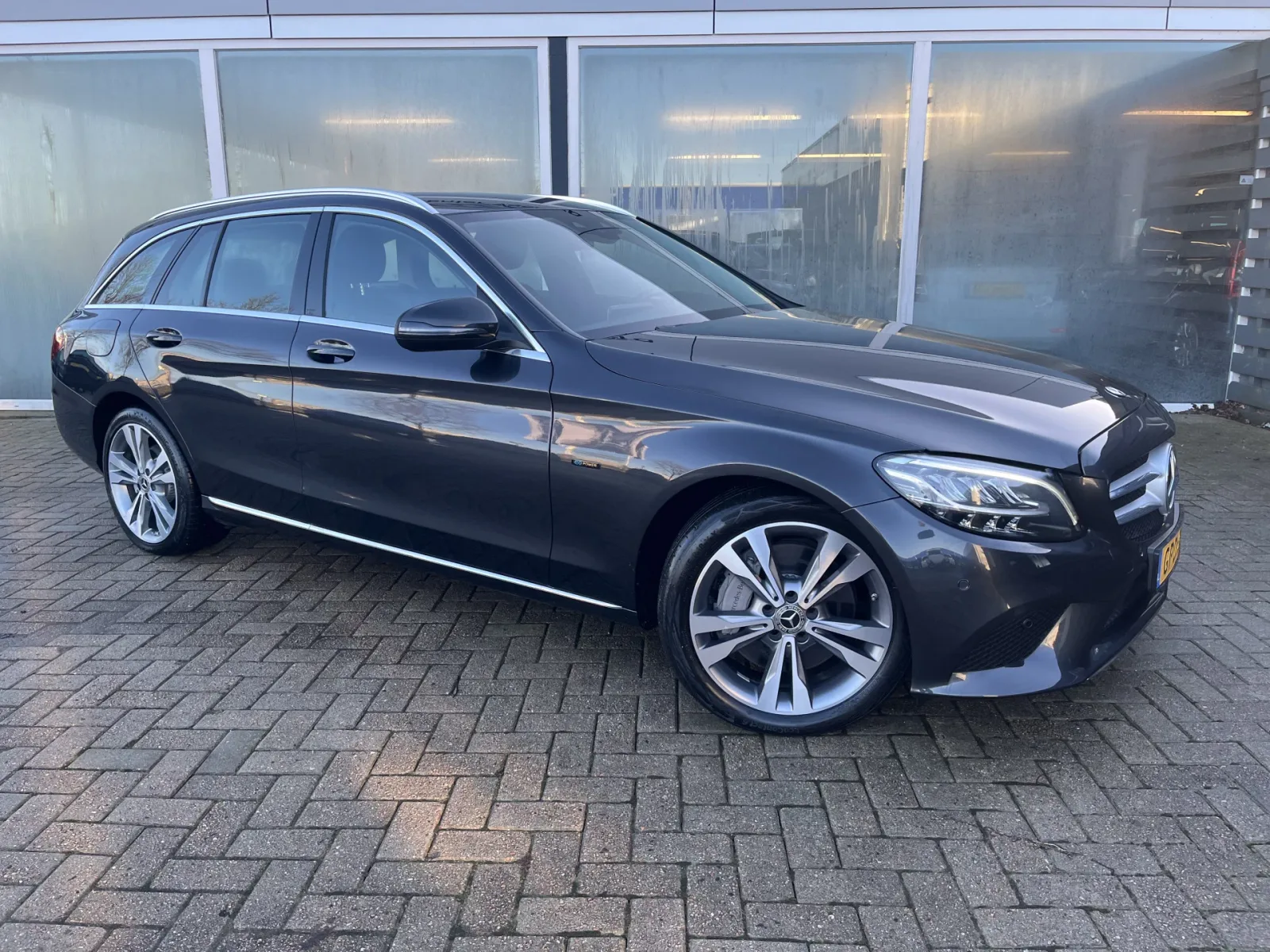 Mercedes-Benz C-Klasse (2021) — foto 1