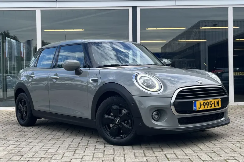 MINI One (2020)