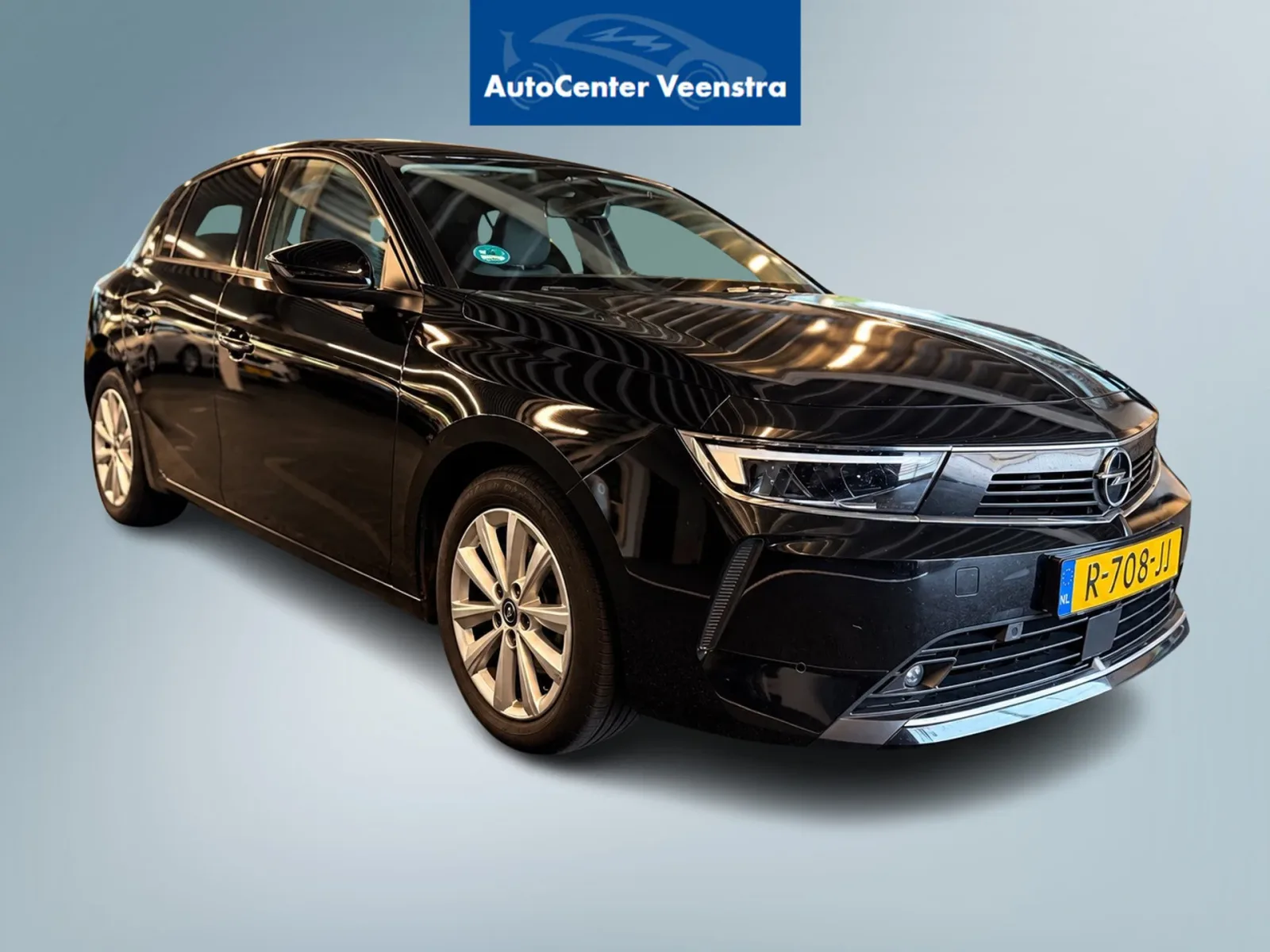 Opel Astra (2022) — foto 1