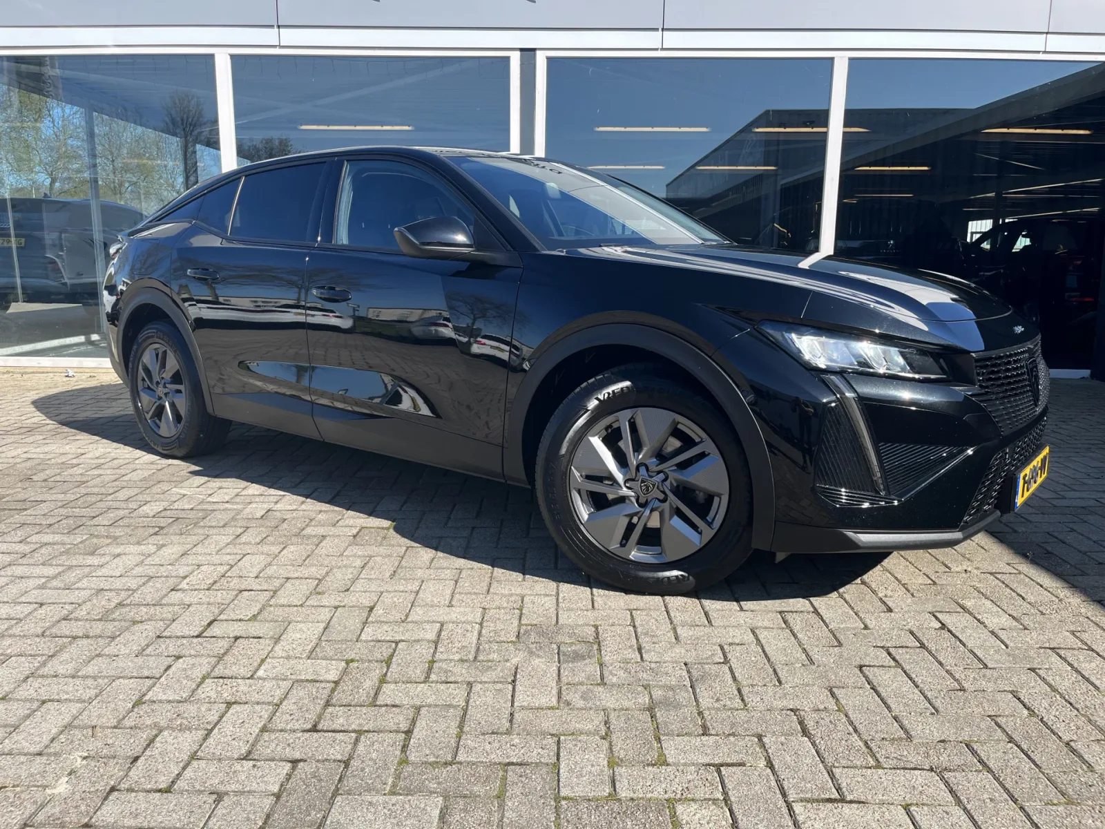 Peugeot 408 (2023) — foto 1
