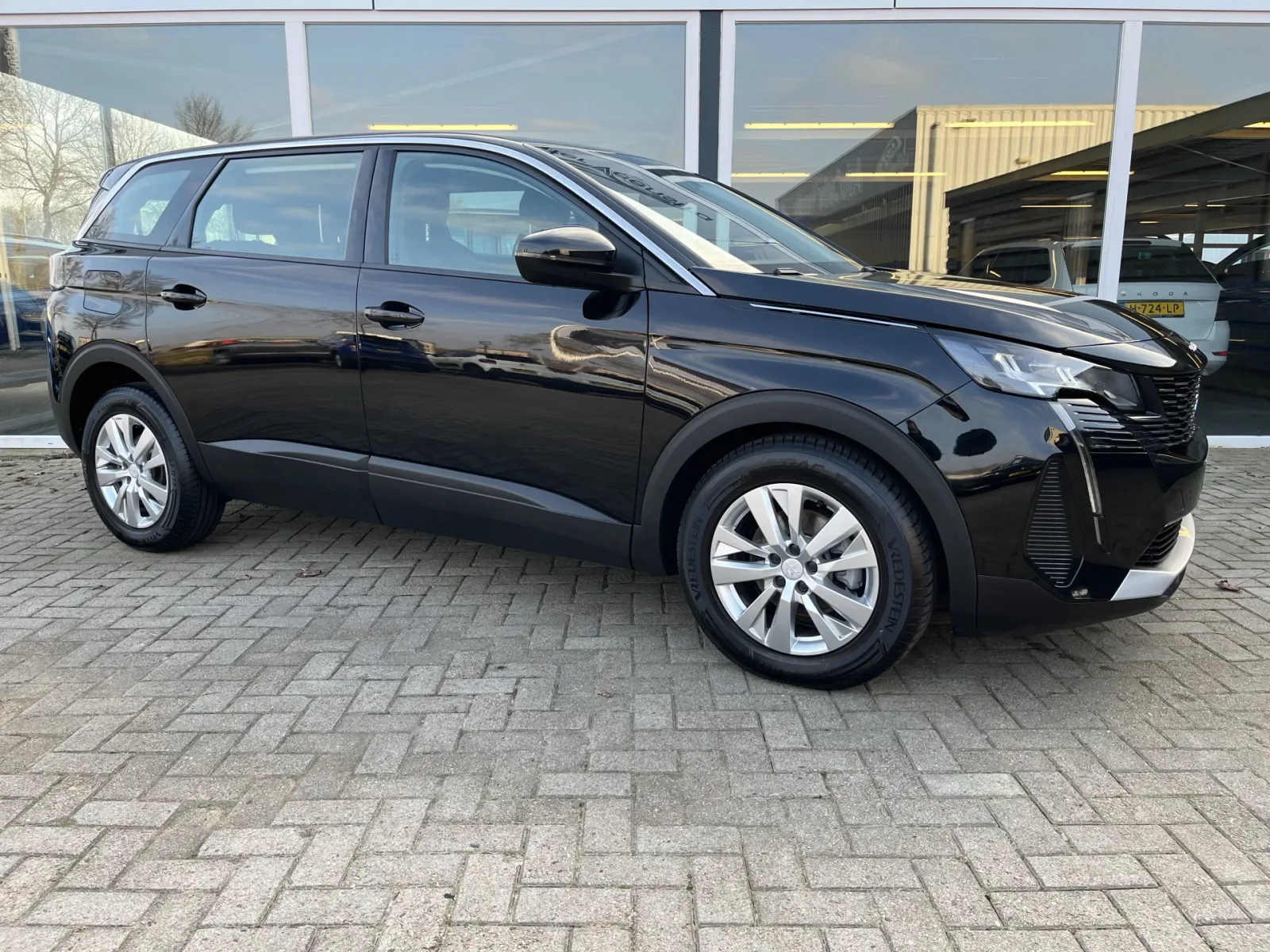 Peugeot 5008 (2021) — foto 1