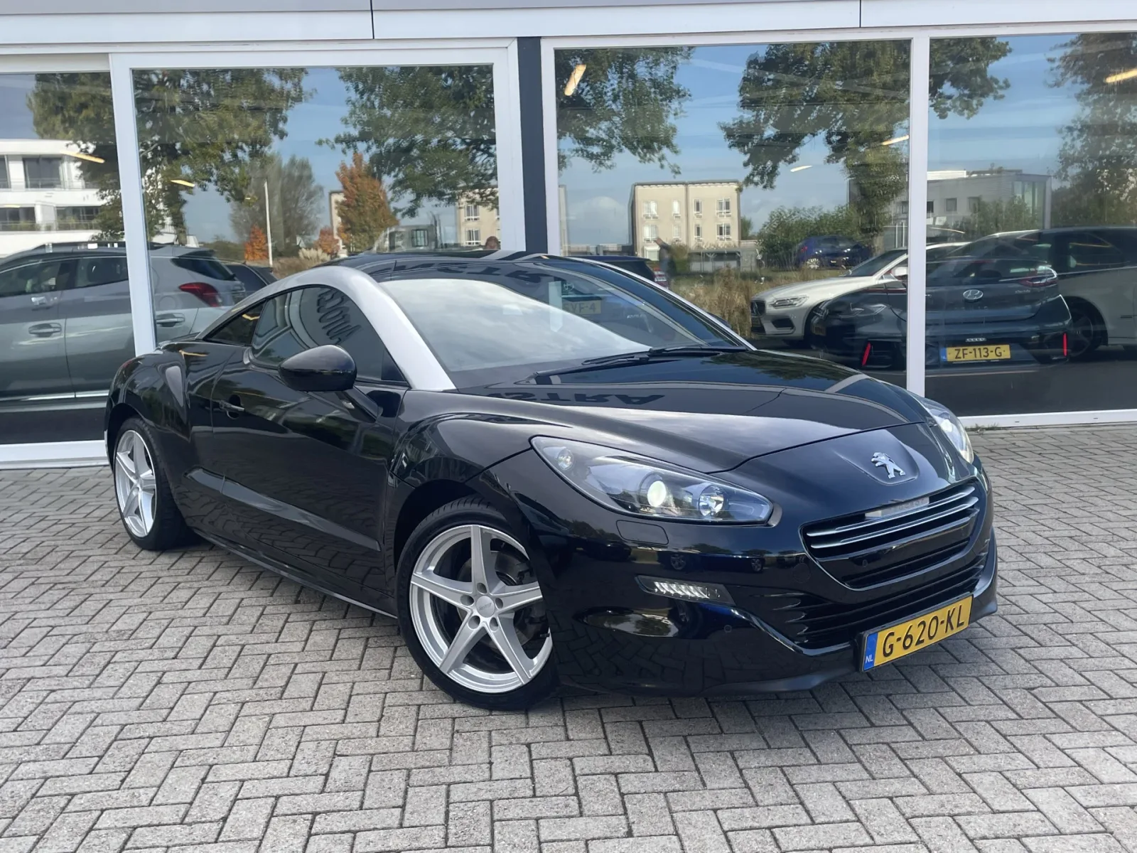 Peugeot RCZ (2014) — foto 1
