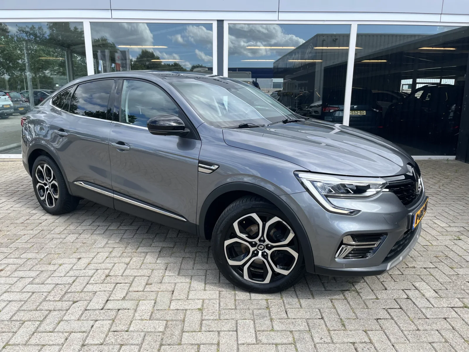 Renault Arkana (2022) — foto 1