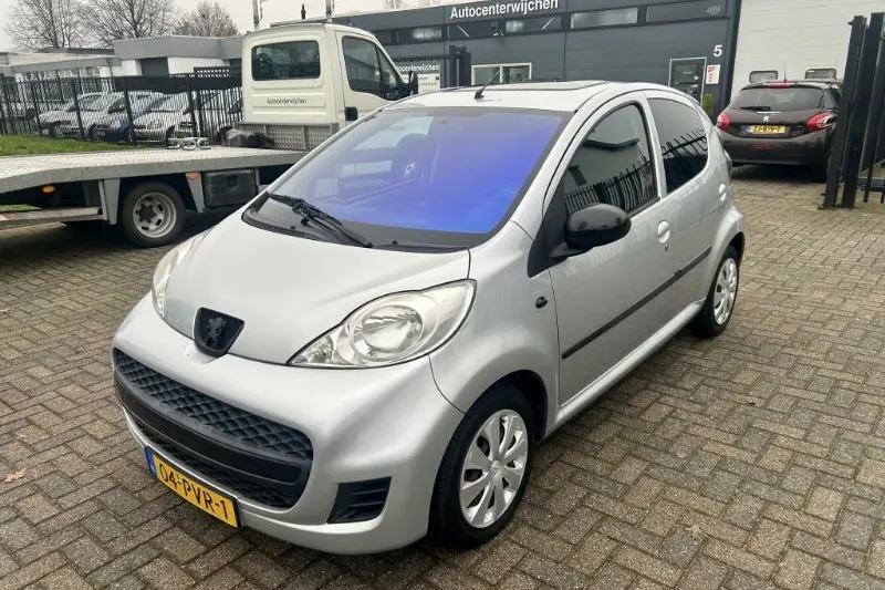 Peugeot 107 (2011)