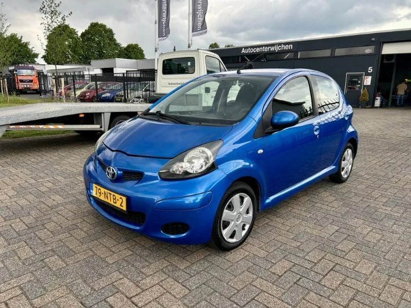 Toyota Aygo (2010) — foto 1