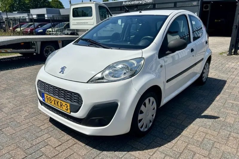 Peugeot 107 (2012)