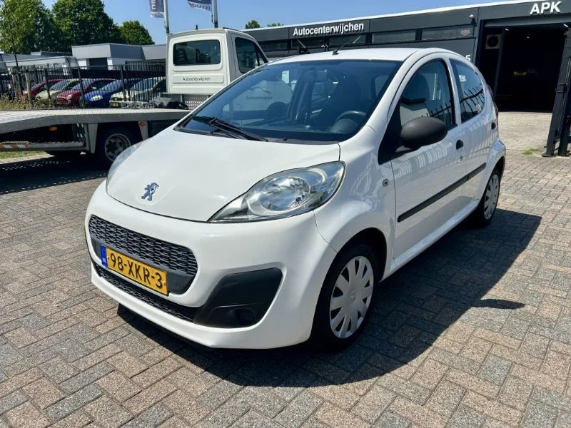 Peugeot 107 (2012) — foto 1
