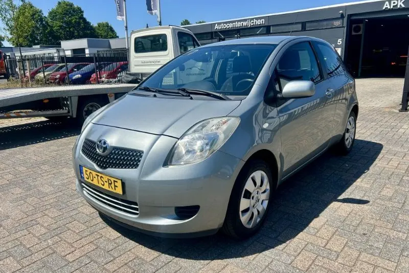 Toyota Yaris (2007)