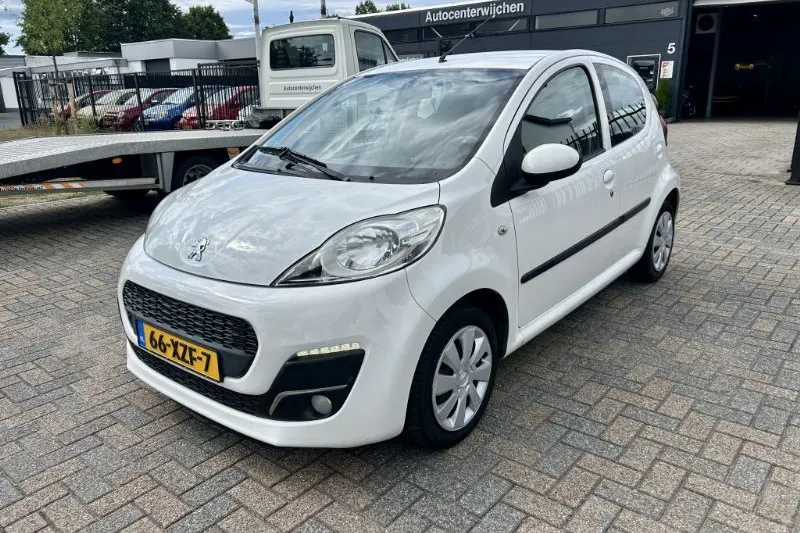 Peugeot 107 (2012)