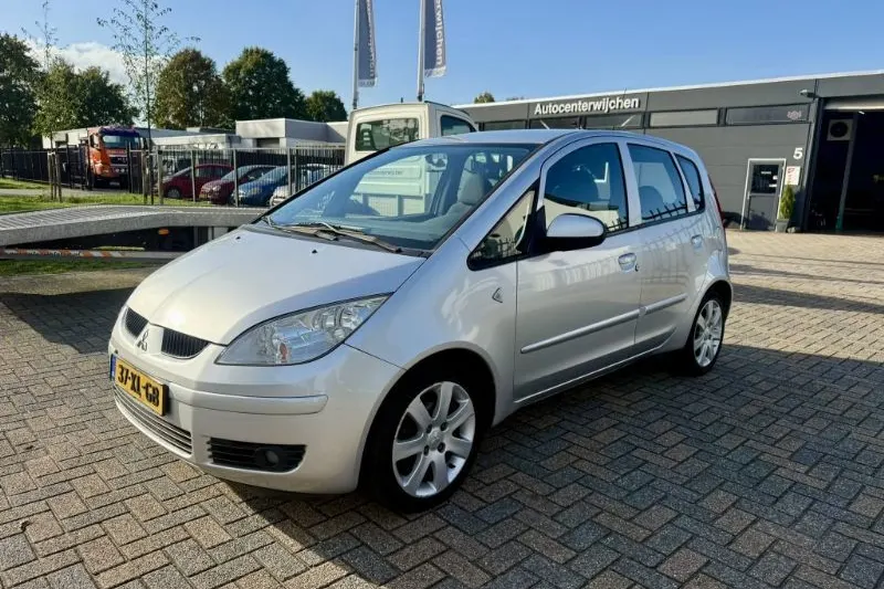 Mitsubishi Colt (2007)