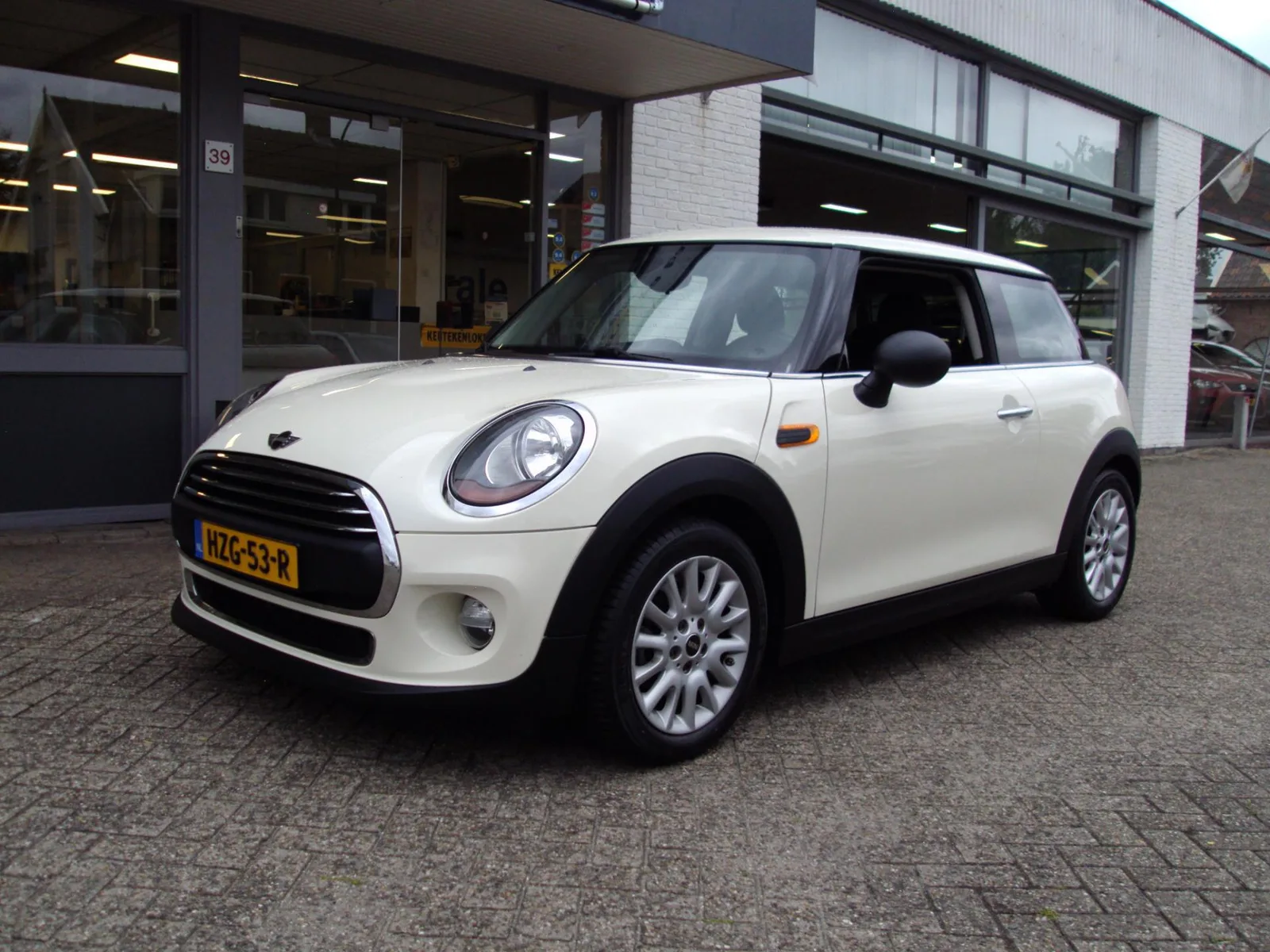 MINI One (2016) — foto 1