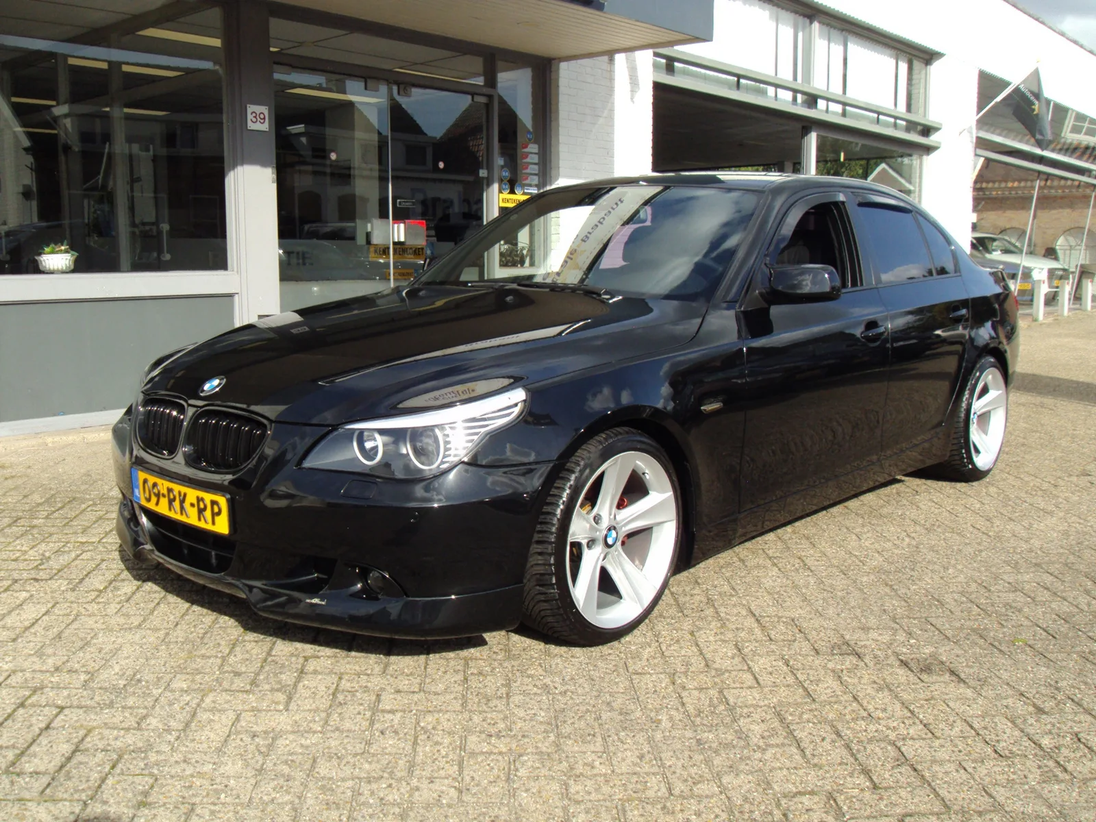 BMW 5-Serie (2005) — foto 1