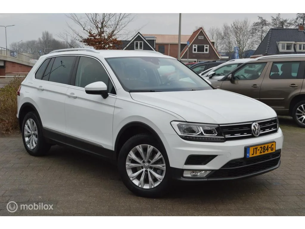 Volkswagen Tiguan (2016) — foto 1