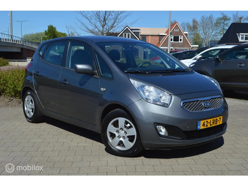 Kia Venga (2010) — foto 1