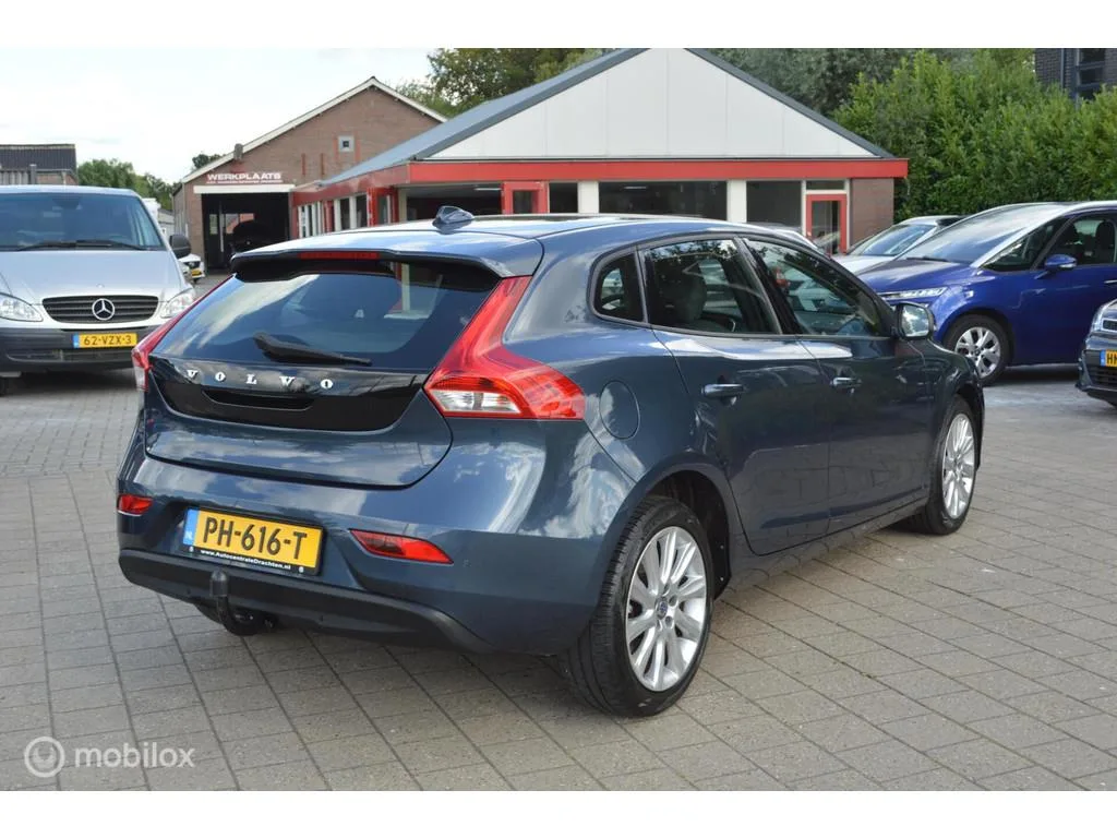 Volvo V40 (2017) — foto 1