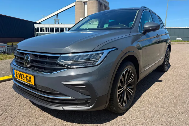 Volkswagen Tiguan (2023)