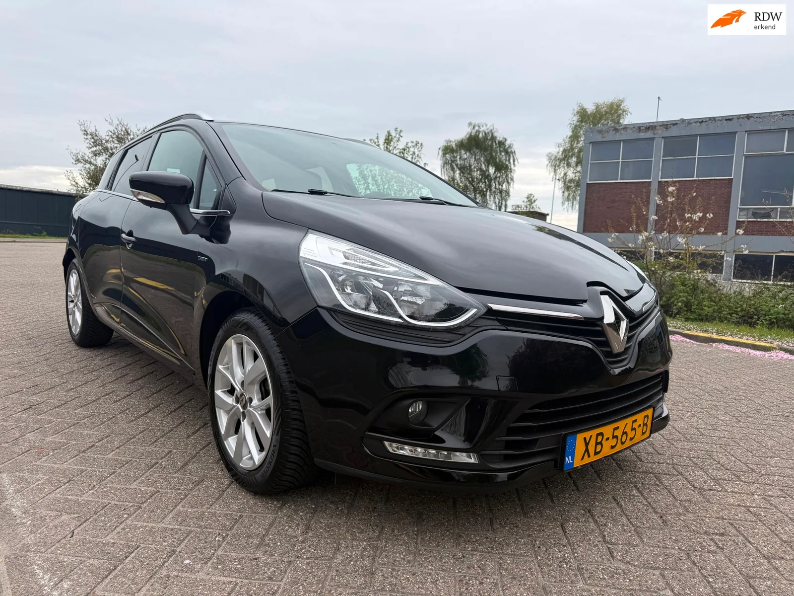 Renault Clio (2018) — foto 1