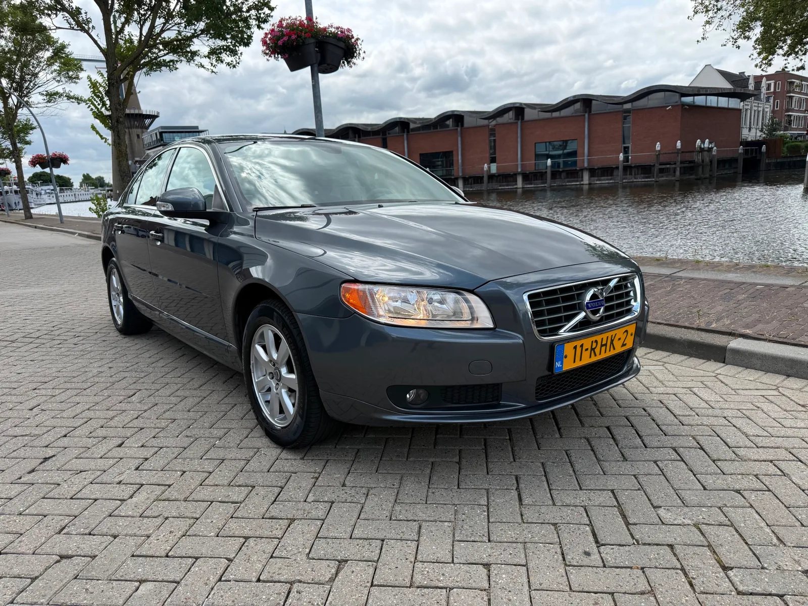 Volvo S80 (2011) — foto 1