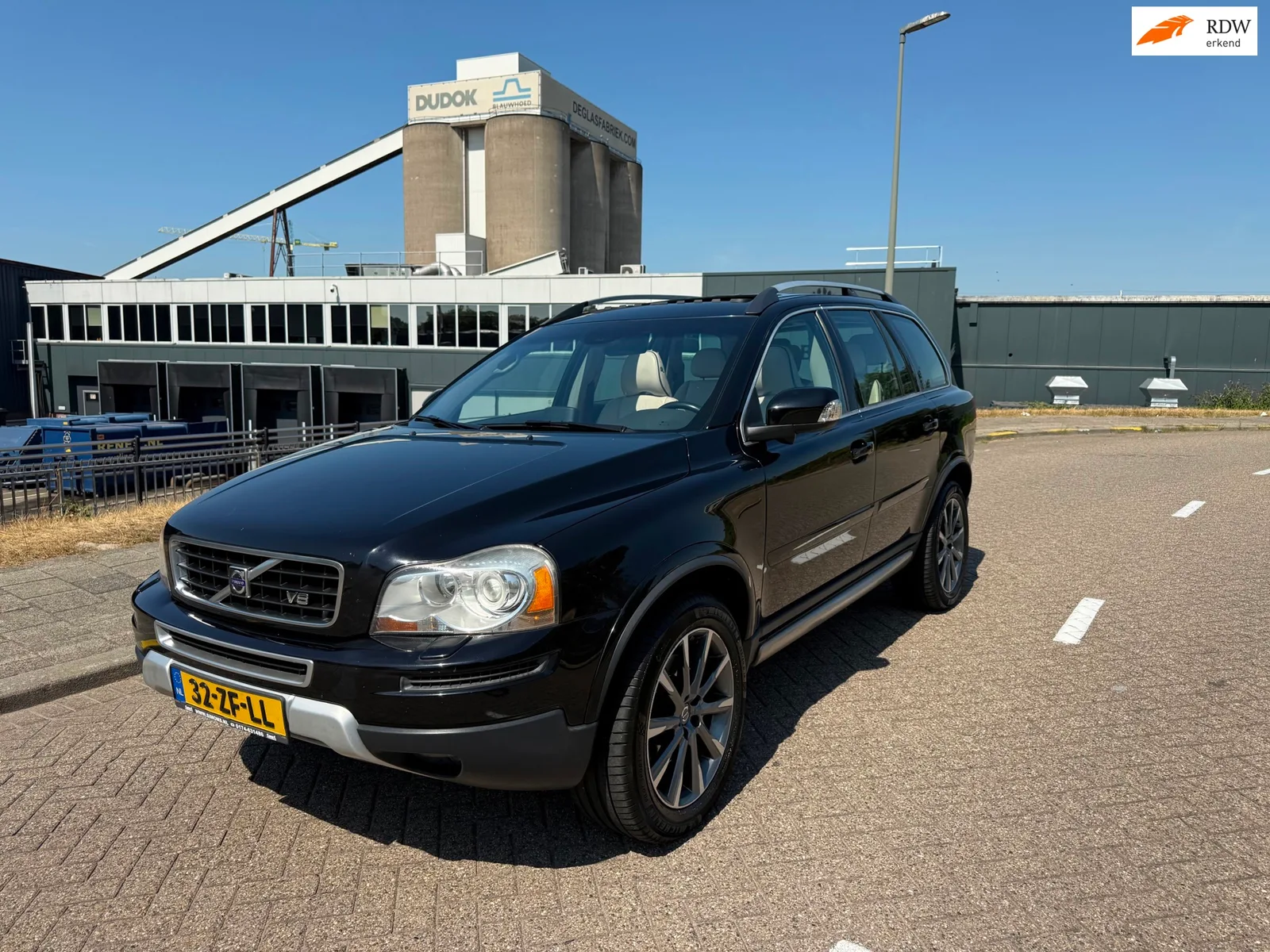 Volvo XC90 (2008) — foto 1