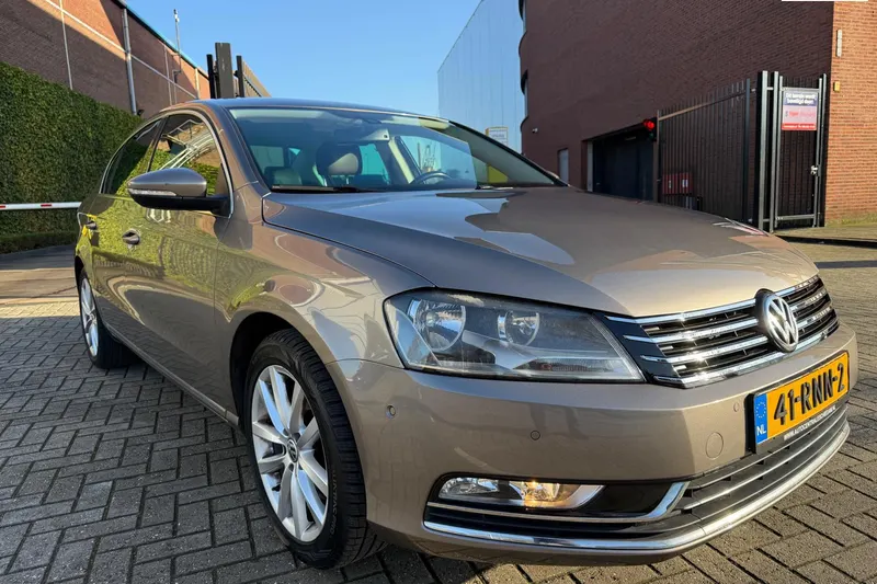 Volkswagen Passat (2011)