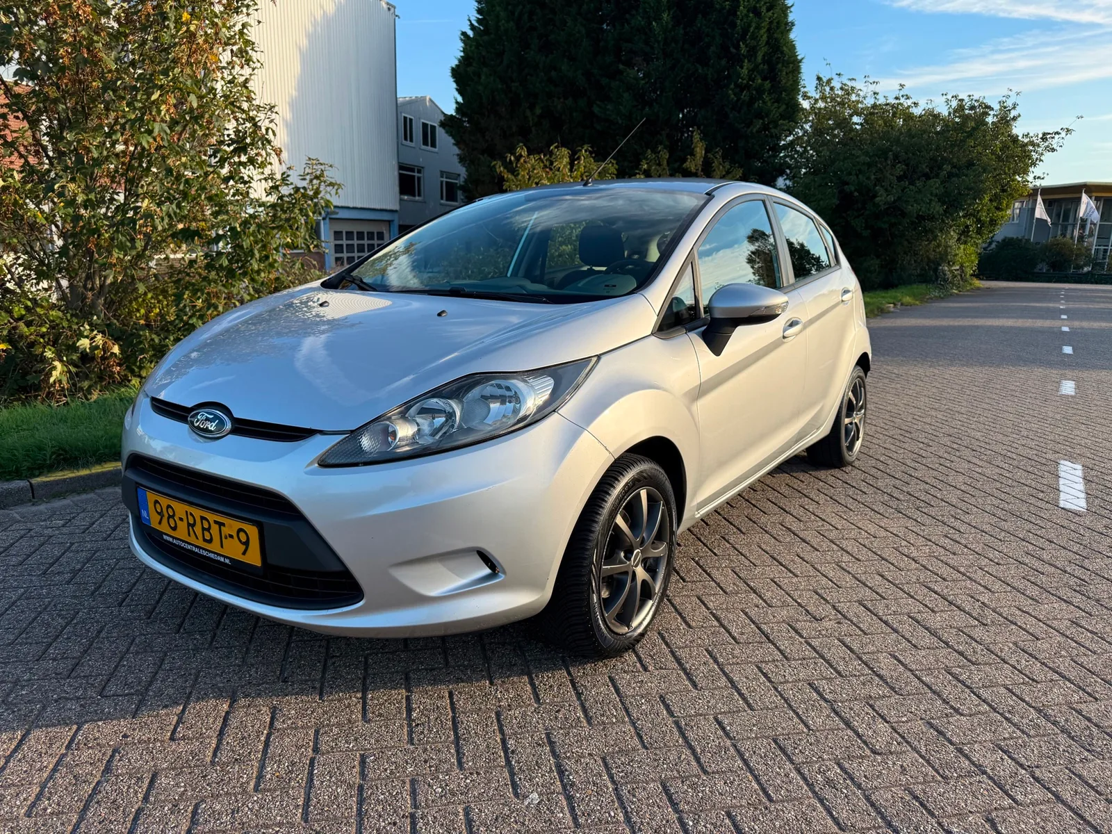 Ford Fiesta (2011) — foto 1