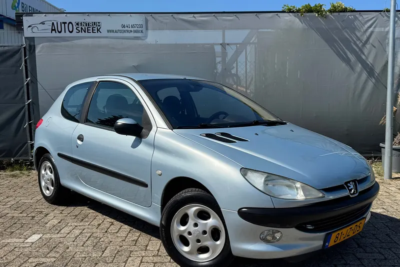 Peugeot 206 (2002)