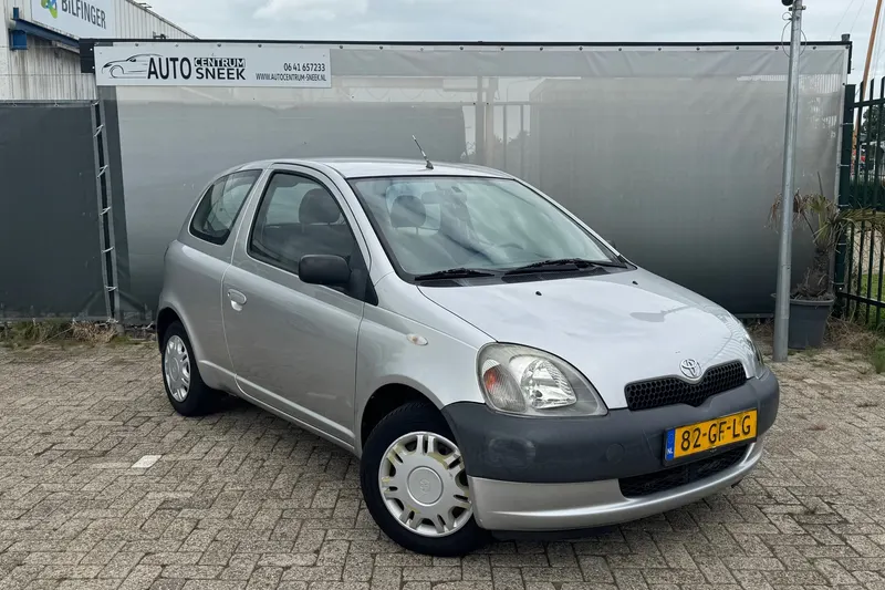 Toyota Yaris (2000)
