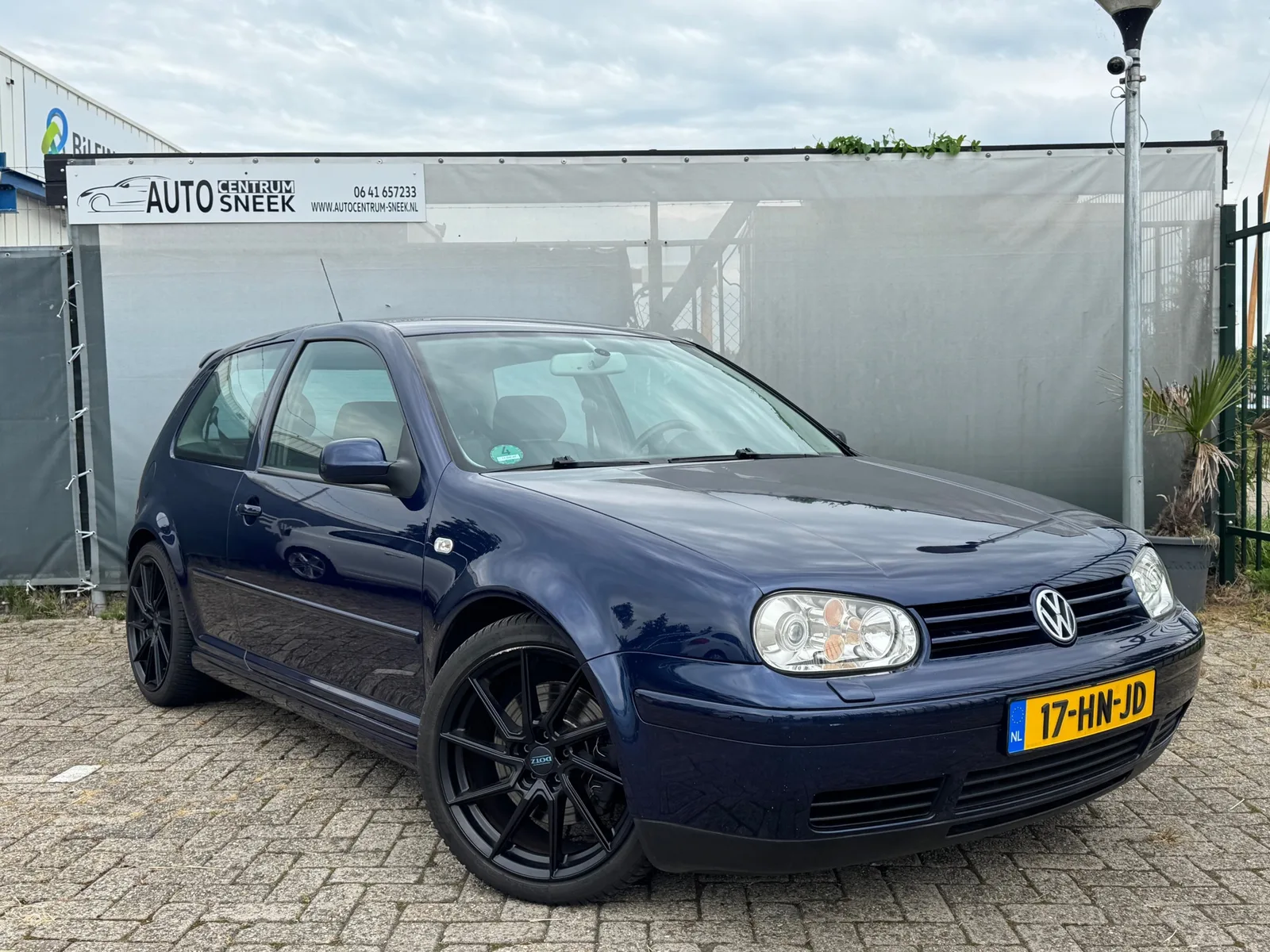 Volkswagen Golf (2001) — foto 1