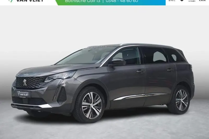Peugeot 5008 (2022)
