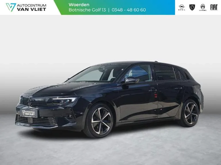 Opel Astra (2022) — foto 1