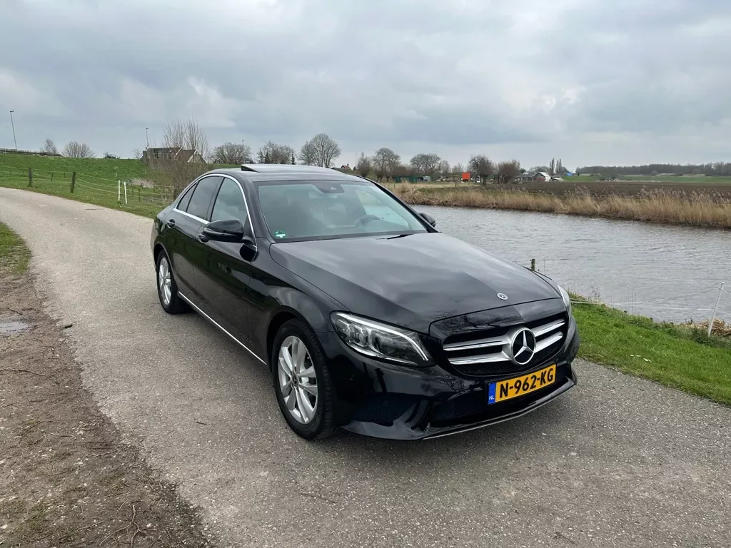 Mercedes-Benz C-Klasse (2018) — foto 1