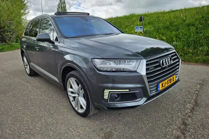 Audi Q7 (2016)