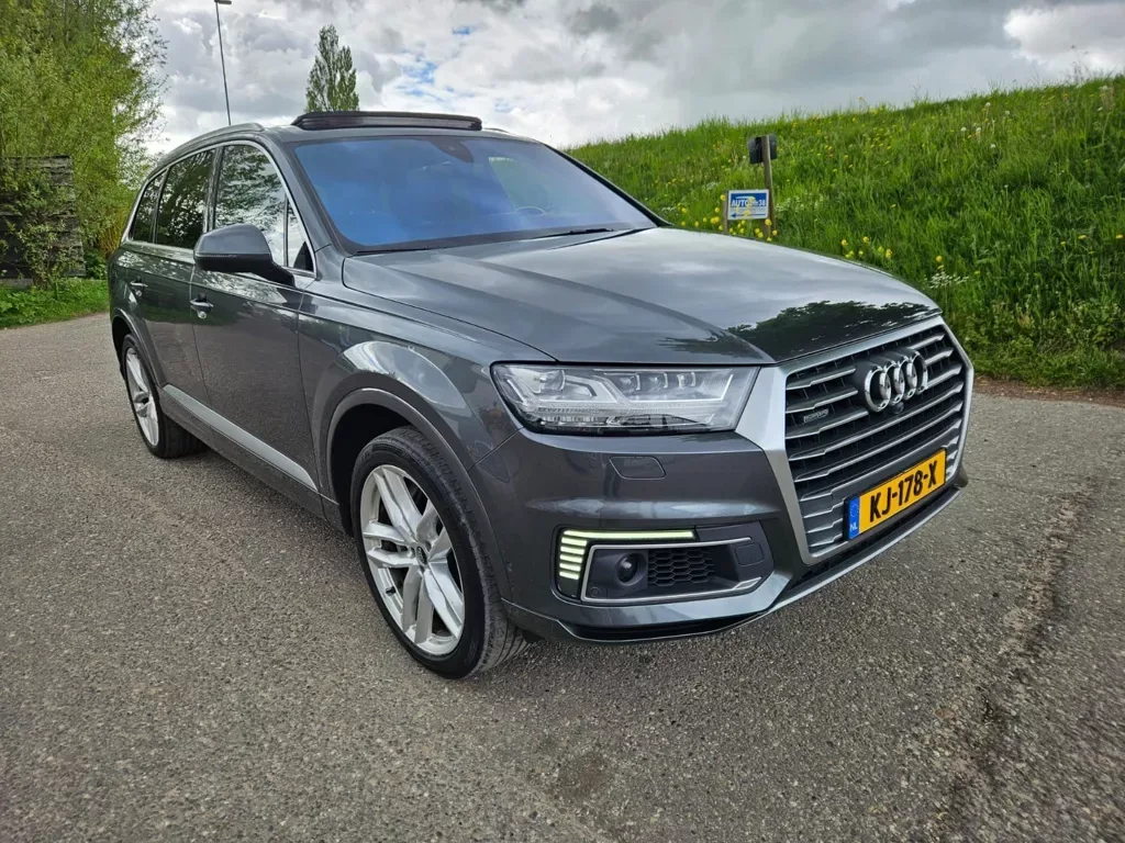 Audi Q7 (2016) — foto 1