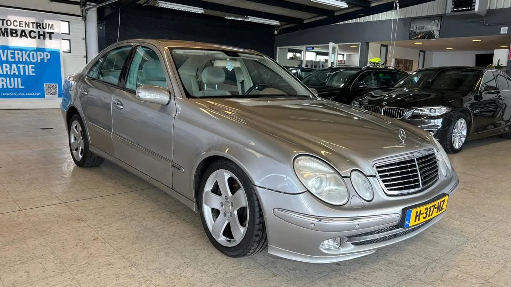 Mercedes-Benz E-Klasse (2005) — foto 1