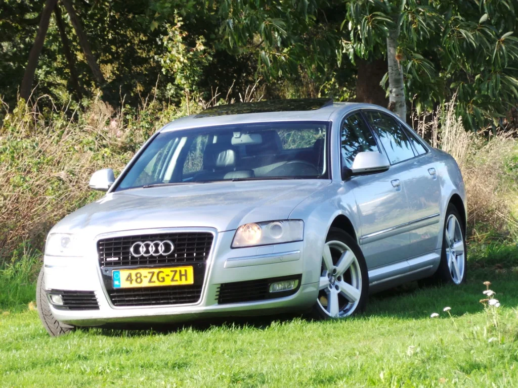Audi A8 (2008) — foto 1