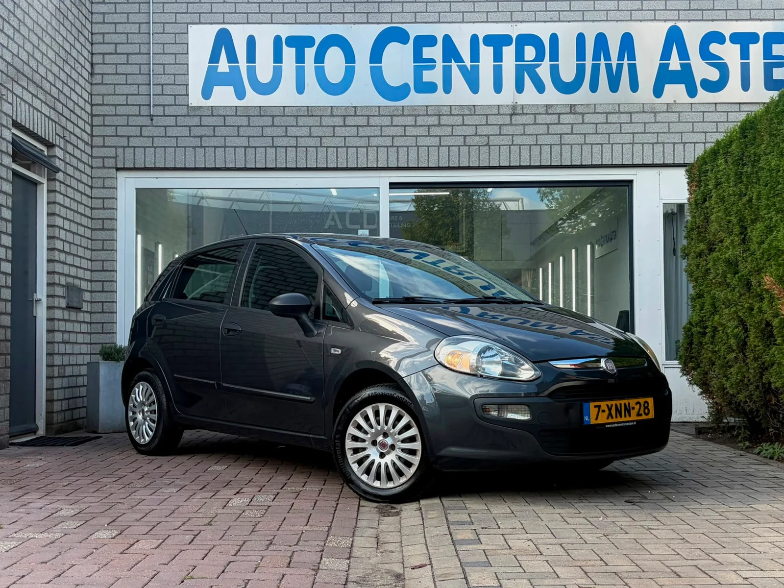 Fiat Punto (2011) — foto 1