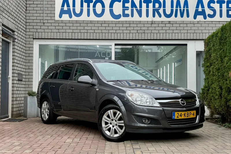 Opel Astra (2009)