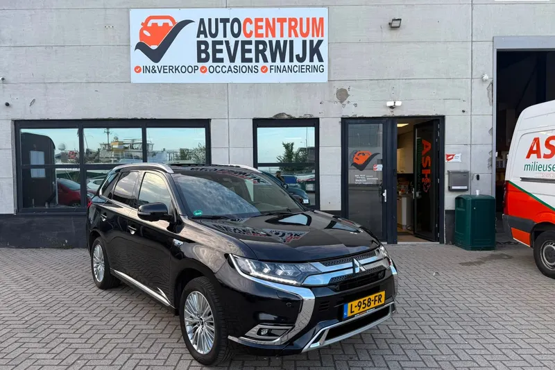 Mitsubishi Outlander (2019)