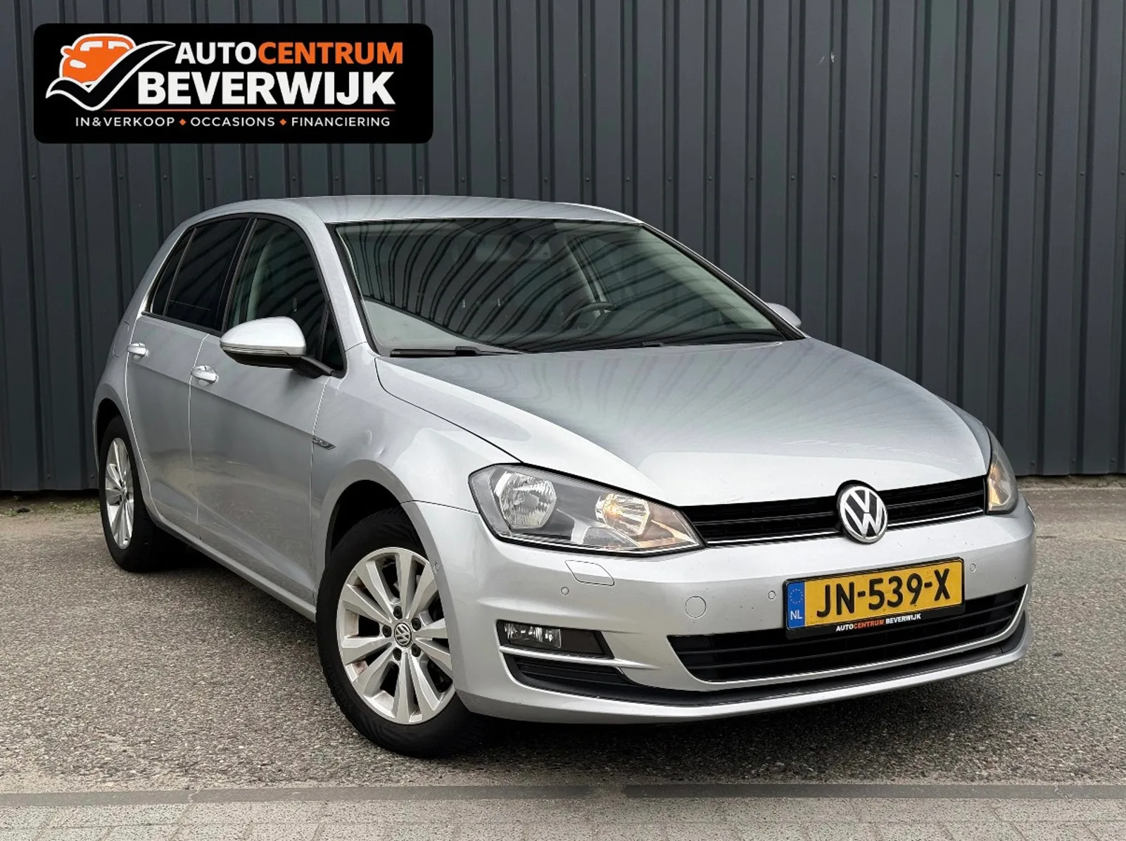 Volkswagen Golf (2015) — foto 1