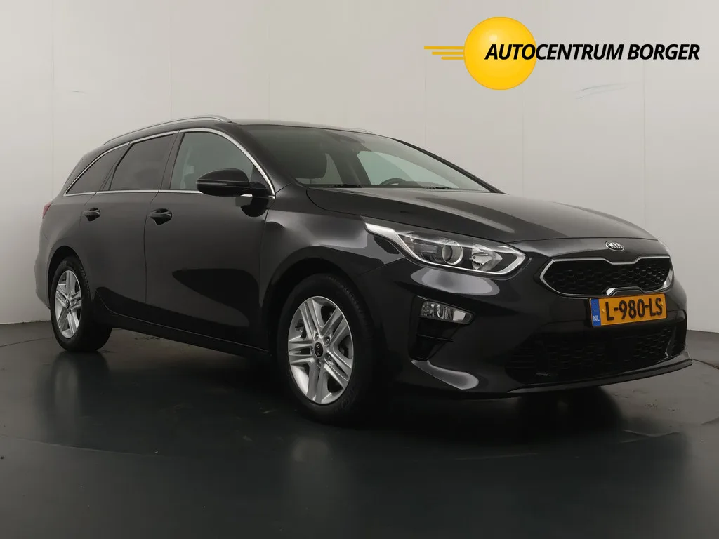 Kia Ceed Sportswagon (2021) — foto 1